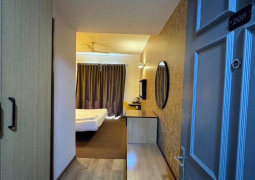 Deluxe Room with Balcony